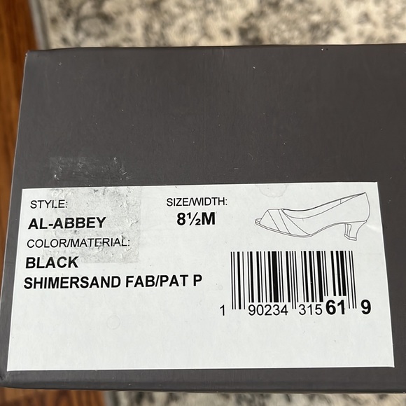 Black 2” heels - Picture 6 of 7